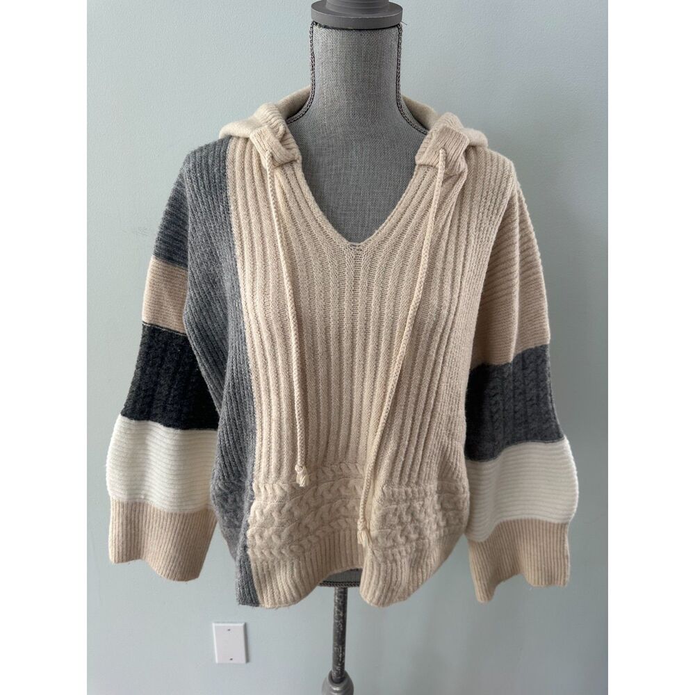 POL Colorblock Cable Knit Hooded Sweater V-Neck Drawstring size L Cream Gray